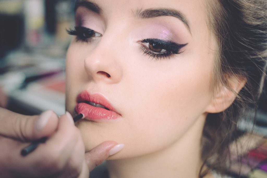 Makeup (MUA)